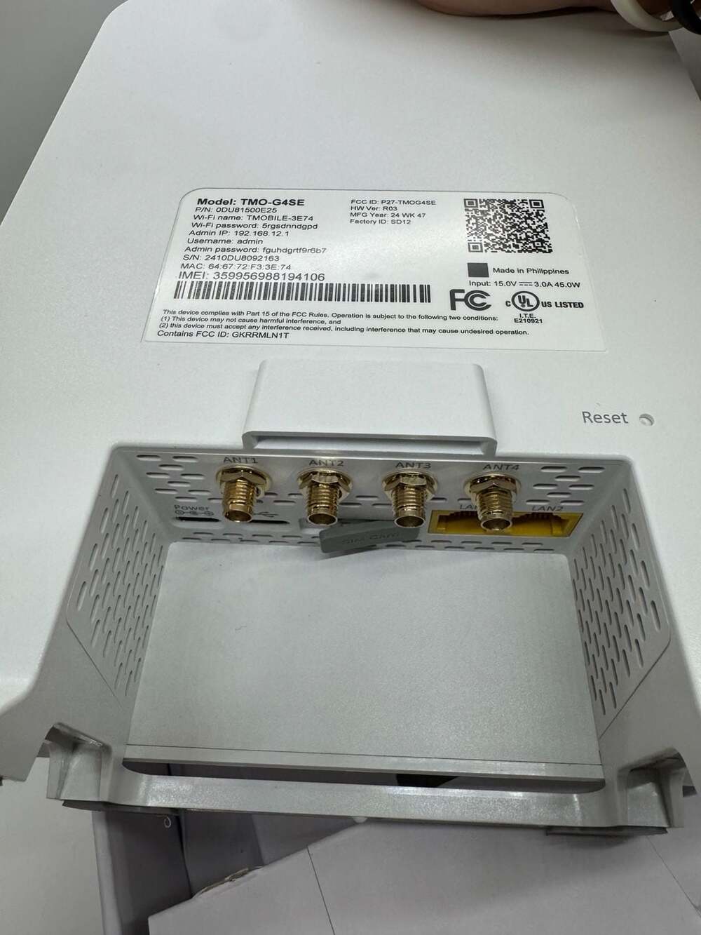 T-Mobile 5G Gateway Router Model TMO-G4SE - Picture 3 of 5